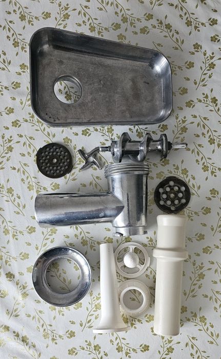 Продам мясорубку