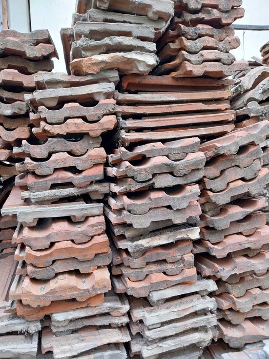 Продавам цигли двуканални