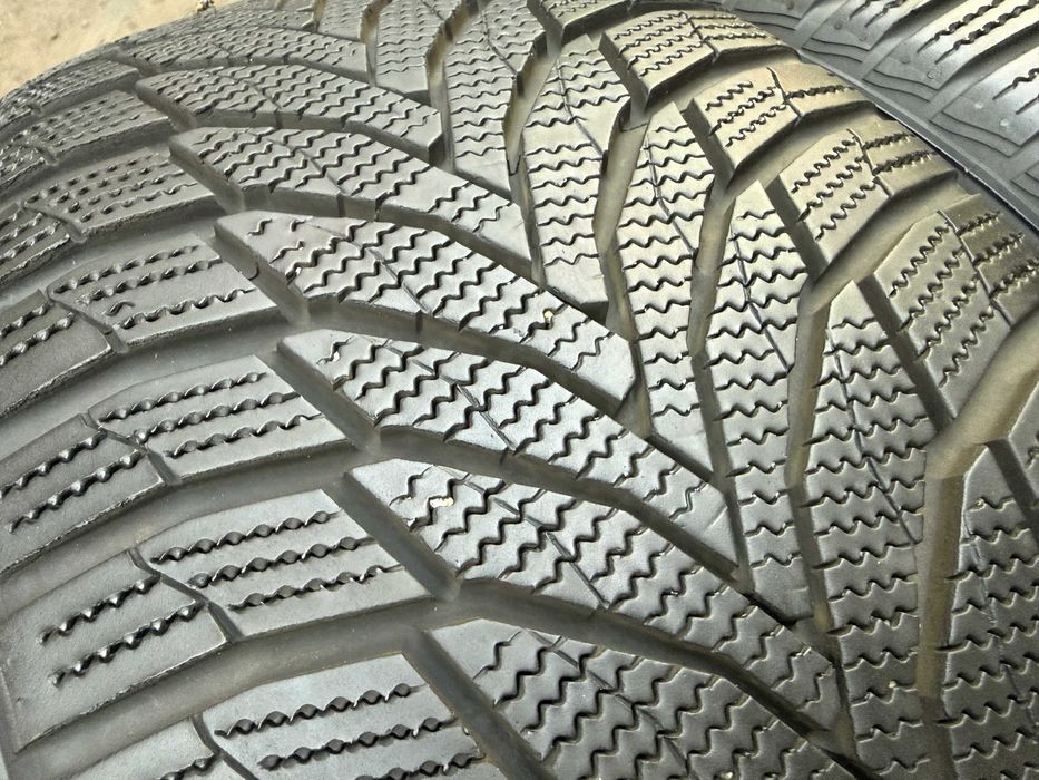 2x Anvelope Iarna 255/45 r18 M+S - Nexen Winguard Sport 2 WU7