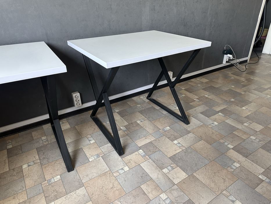 Стол в современном стиле (лофт / минимализм)