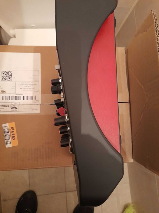 Продавам чисто нов Миксер ALLEN/ HEATH ZED6 FX