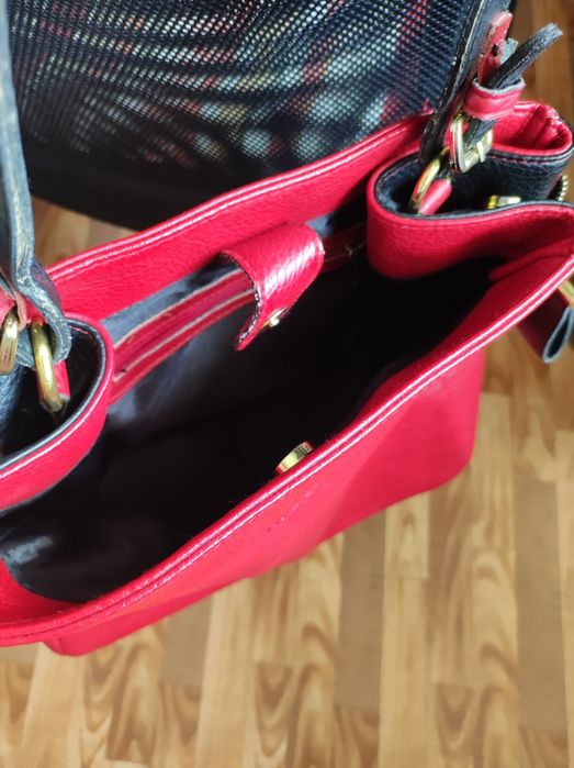 Сумка женская кожаная.