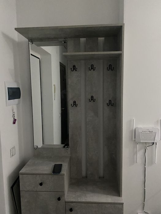 Прихожка совсем новая