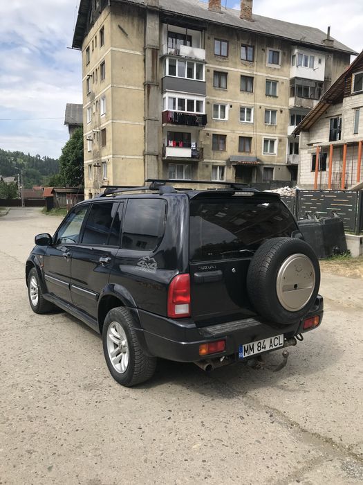 Suzuki Grand Vitara XL7, 7 locuri.