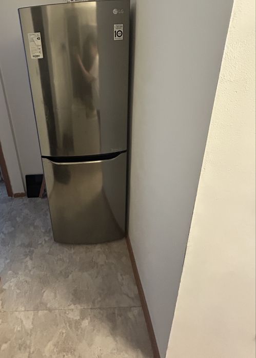 Продам холодильник