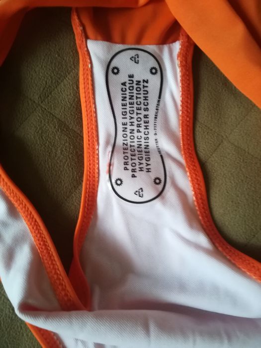 Нов бански костюм