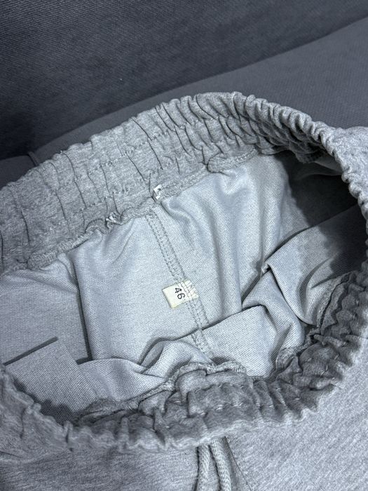 базовые серые штаны