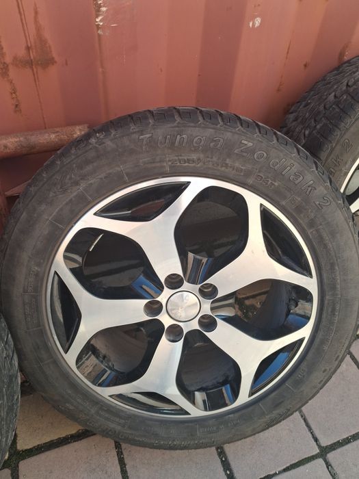 Продаю диски с летней резиной!