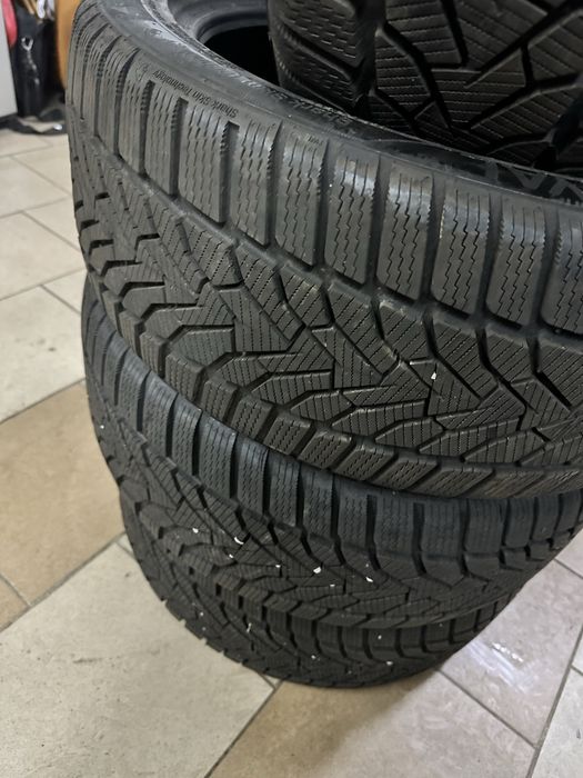 225/45 R17 Anvelope de iarna Uniroyal Dot 2024
