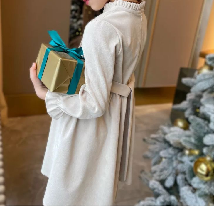 Продам платье для девочки