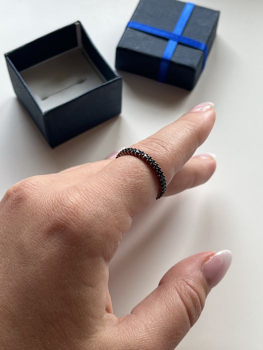 Пръстен с камъчета