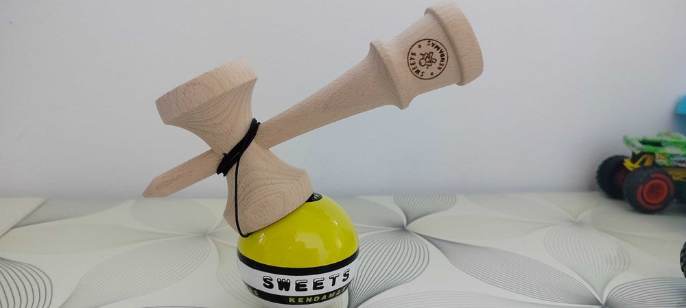 Kendama sweets  cu cupe mari