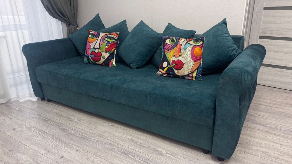 Продам Диван в хорошем состоянии