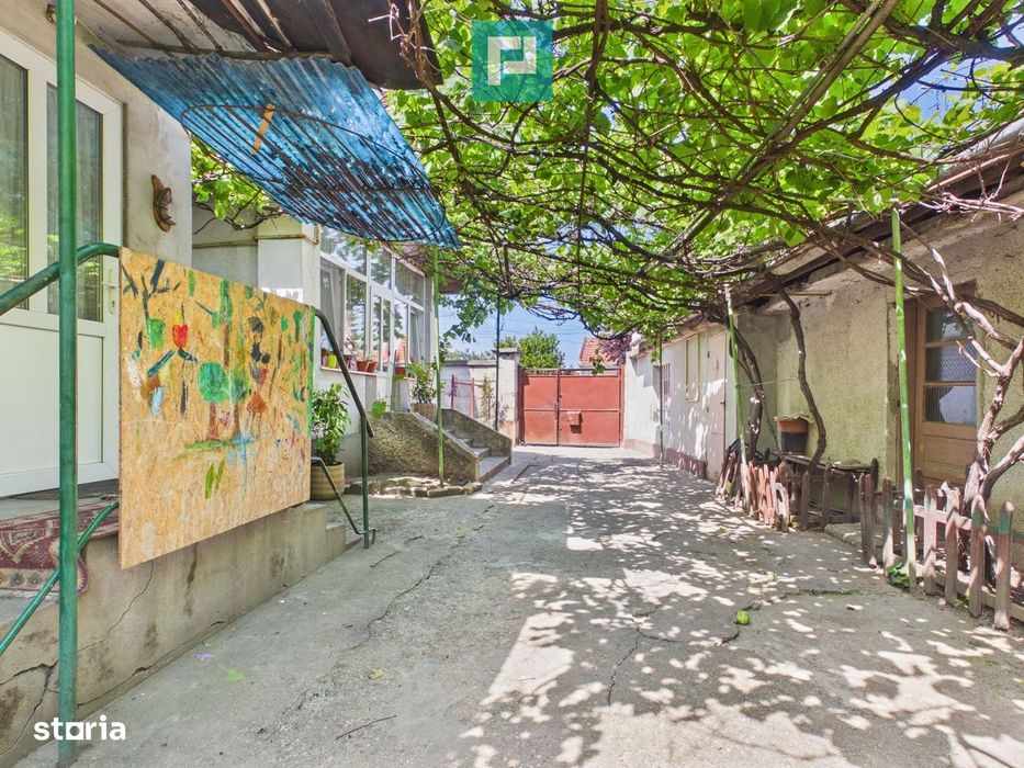 Casă individuală zonă centrală - teren 940 mp