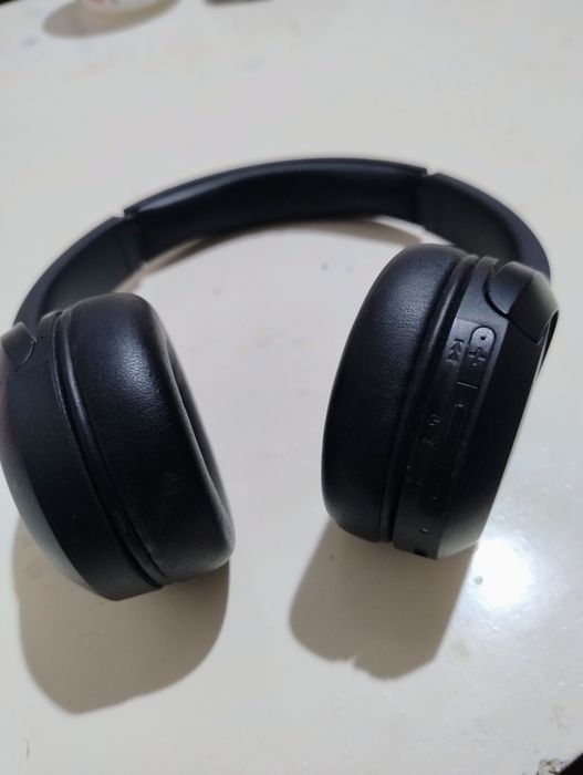 Продам наушники сони