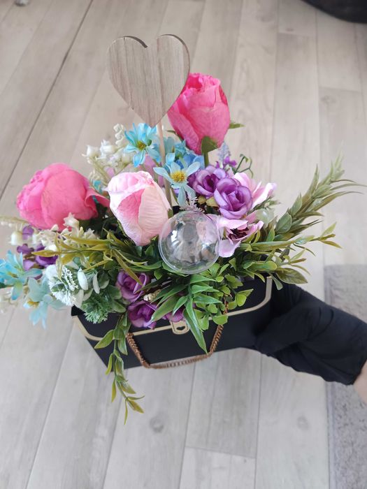 Кутия с вечни цветя