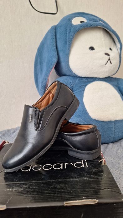 Продам туфли для мальчика