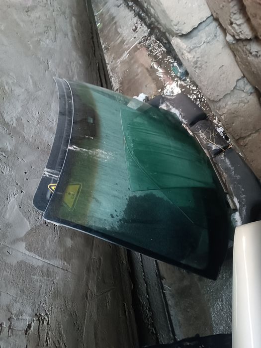 Капот Мерседес 210