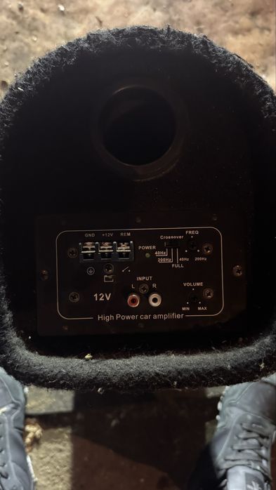 Продам Сабвуфер в машину