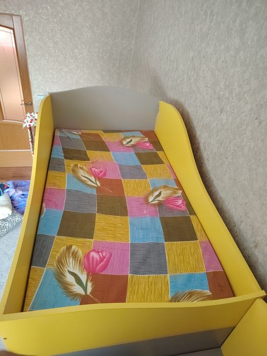 Двухярусный кровать