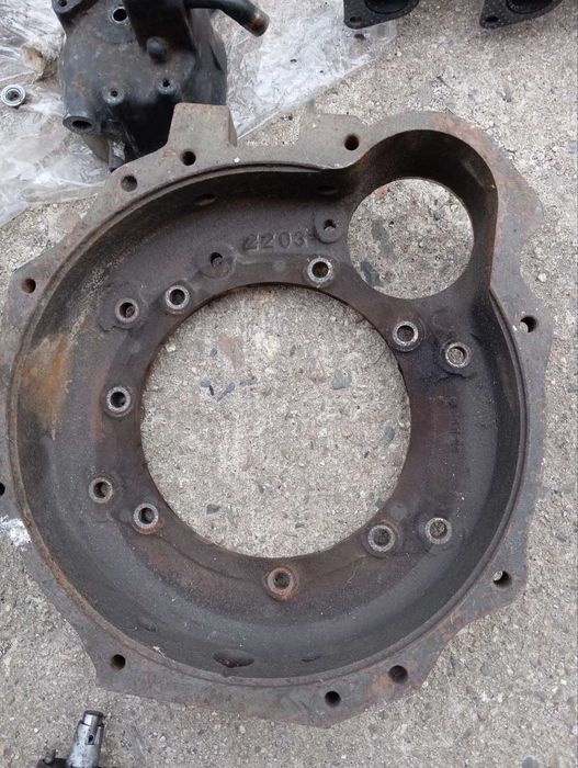 Двигател Kubota D1403 части .  И V1505 цял.