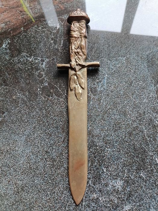 Бронзова кама в стил Art Nouveau