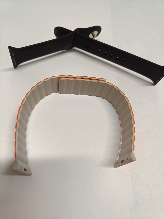 Apple watch 9 45 mm с дополнительными ремнями