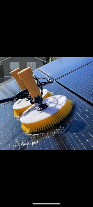 Spălare Panouri Fotovoltaice – Crește Randamentul Sistemului Tău!