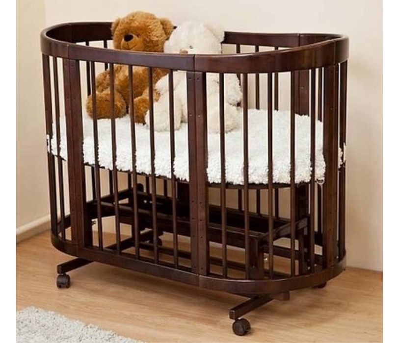 Продам кроватку (дерево)