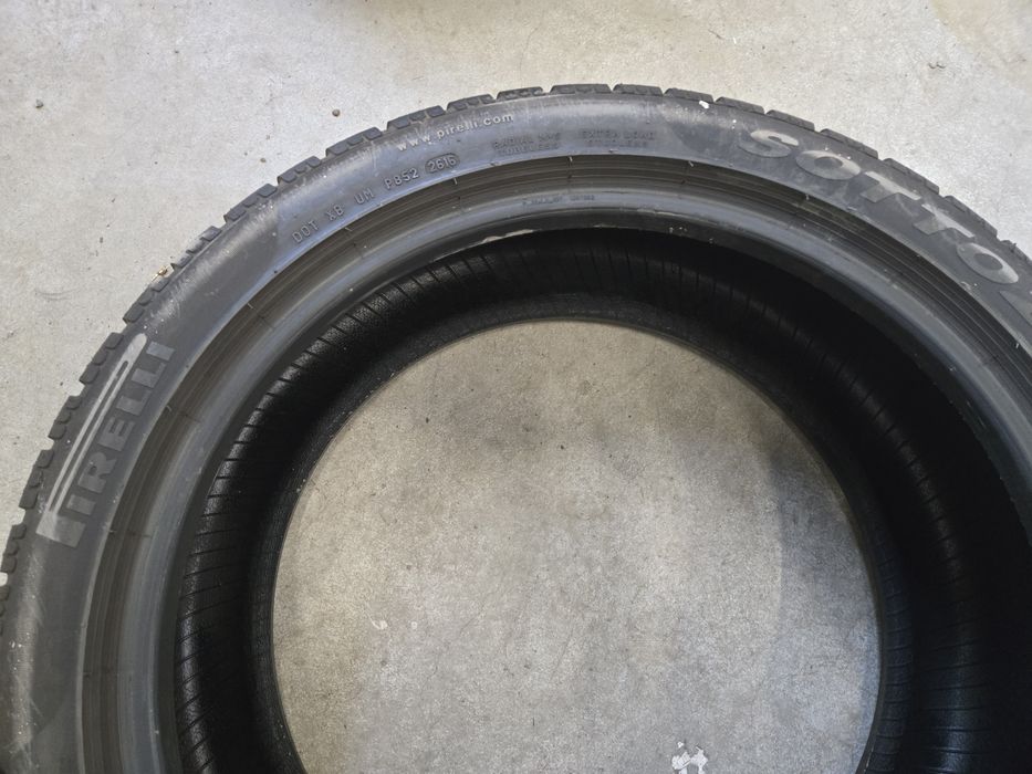2buc Anvelope iarna 215 45 18 Pirelli