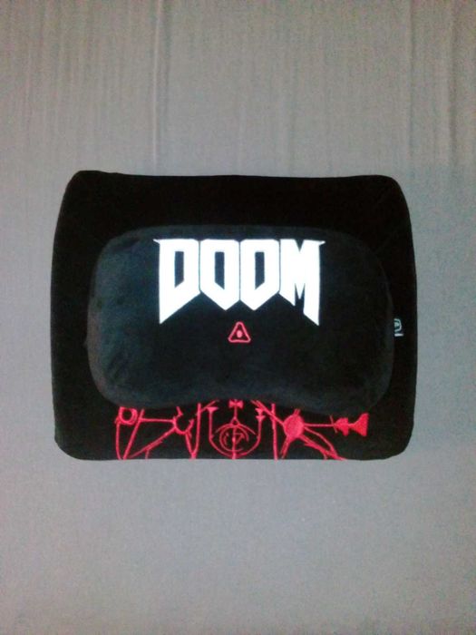 Оригинални възглавници за стол Noblechairs Hero DOOM Edition