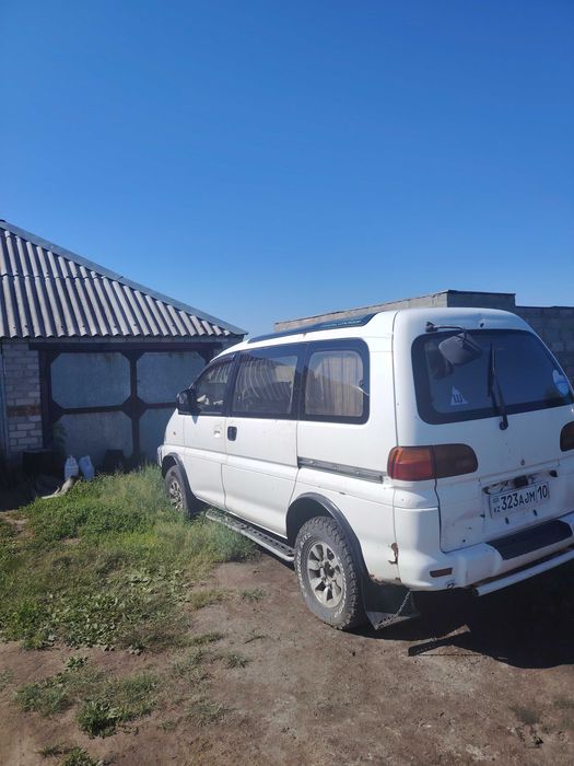 Продам Mitsubishi Delica.