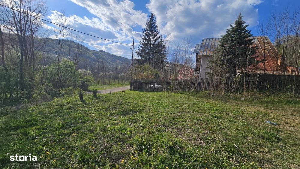 BREBU – intravilan 1800 mp, deschidere 29 ml, doar 16.900 €