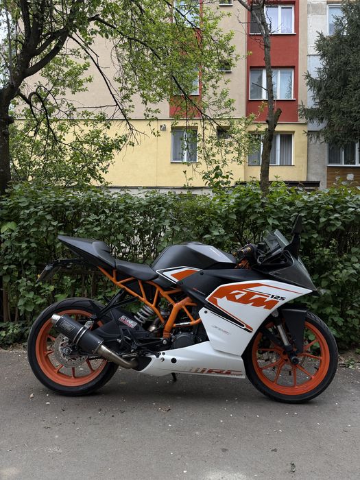 KTM RC 125.