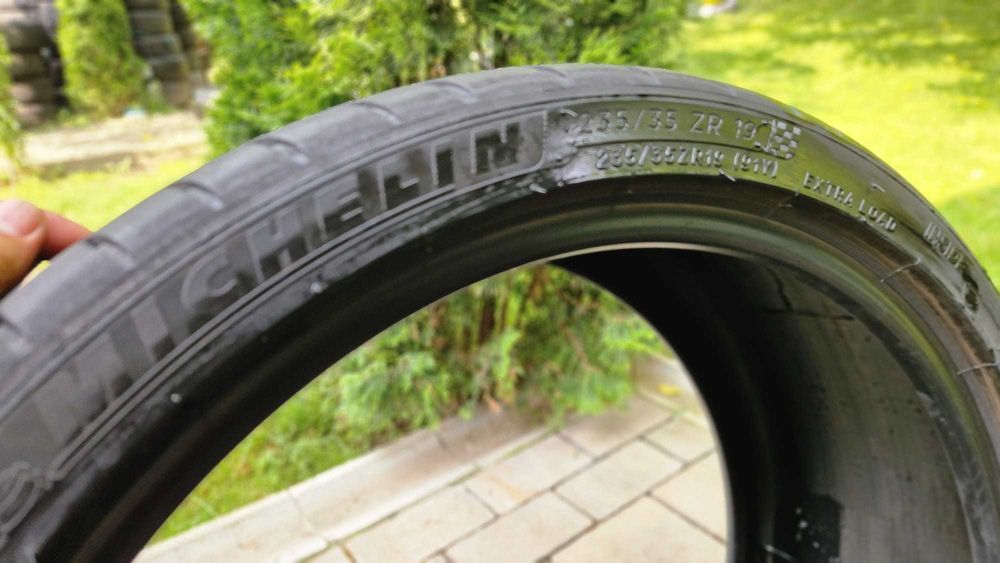 anvelope vara 235 35 ZR 19 Michelin