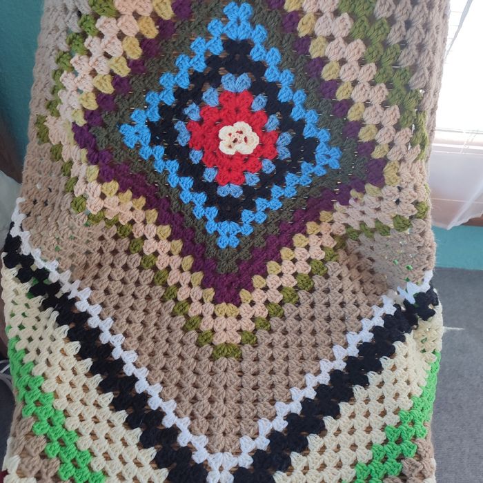 Ръчно изработено на една кука