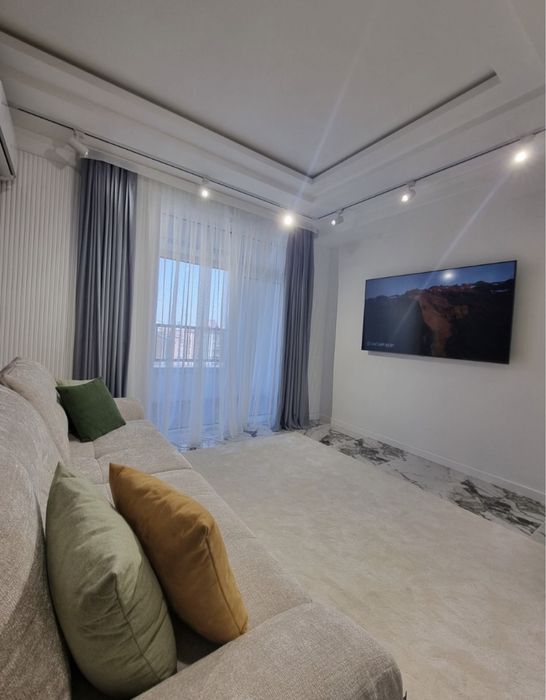 Срочно сдаётся квартира в центре!