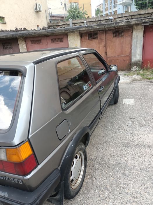 Vand VW Golf 2 Diesel 1.6 cmc an 1988 colectionari/restaurare