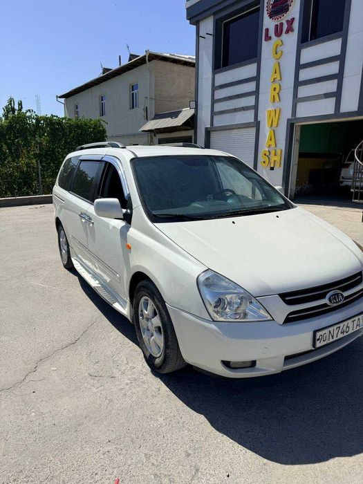 KIA Caarnival 2009