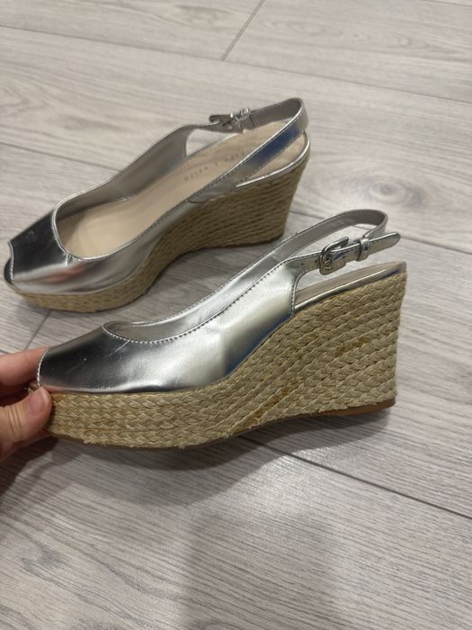 Босоножка Charles & Keith 36 размер