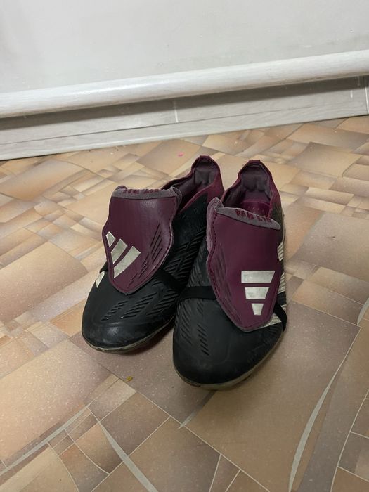 Продам бутсы адмдас предатор елите