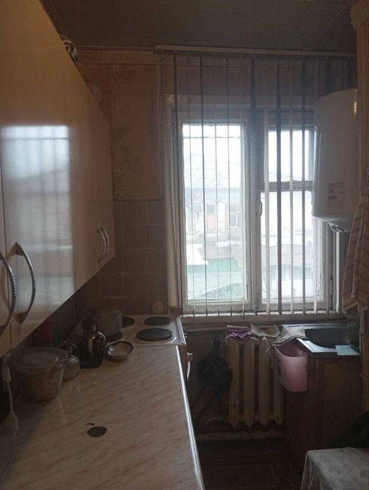 срочно продаю  сергели  3спутник 3. 2/2/2 выход на метро