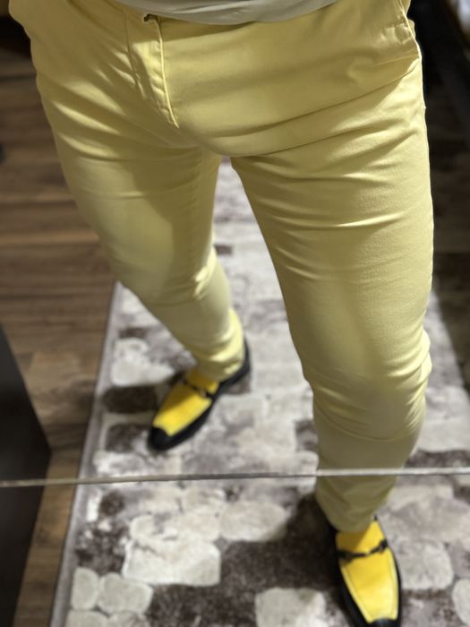 ZARA Luxury Chino Pants – Light Yellow Edition | Elegant Fit