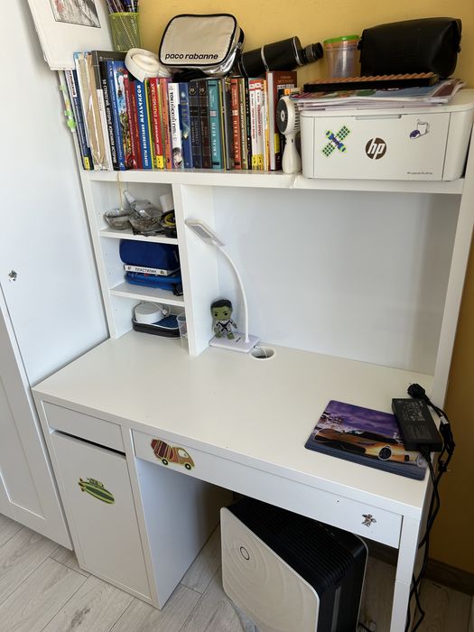 Рабочий стол+Шкаф для одежды от IKEA