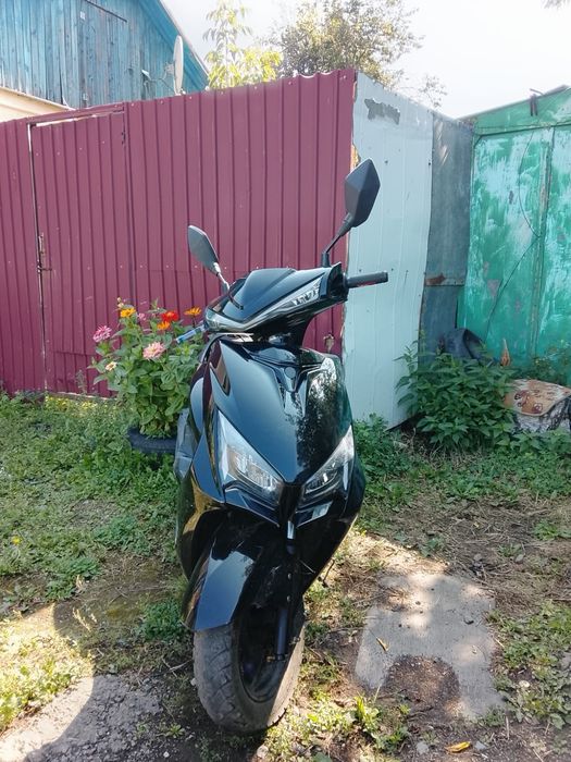 Продам скутер м8 про