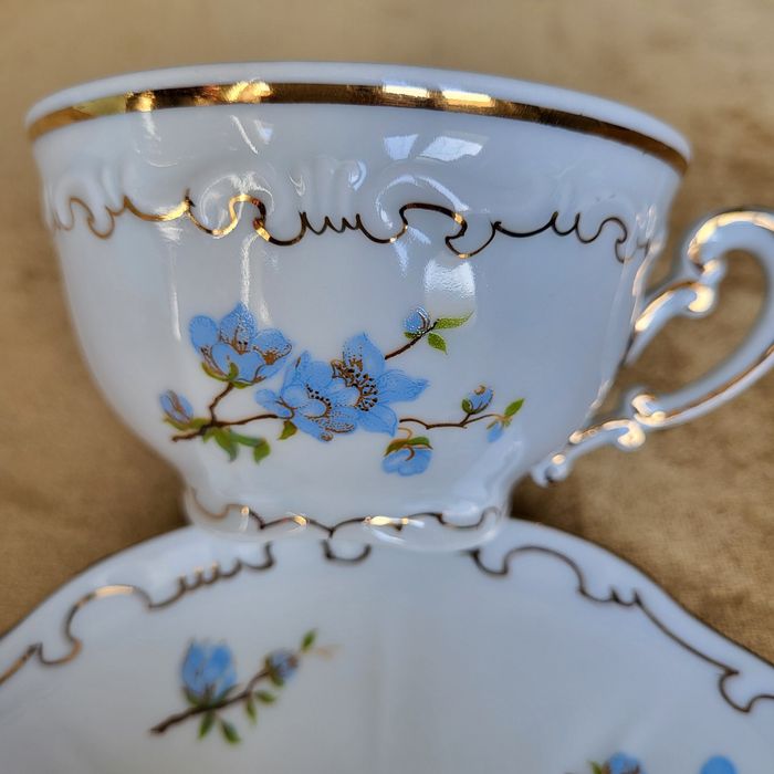 Продам антикварный чайный набор.