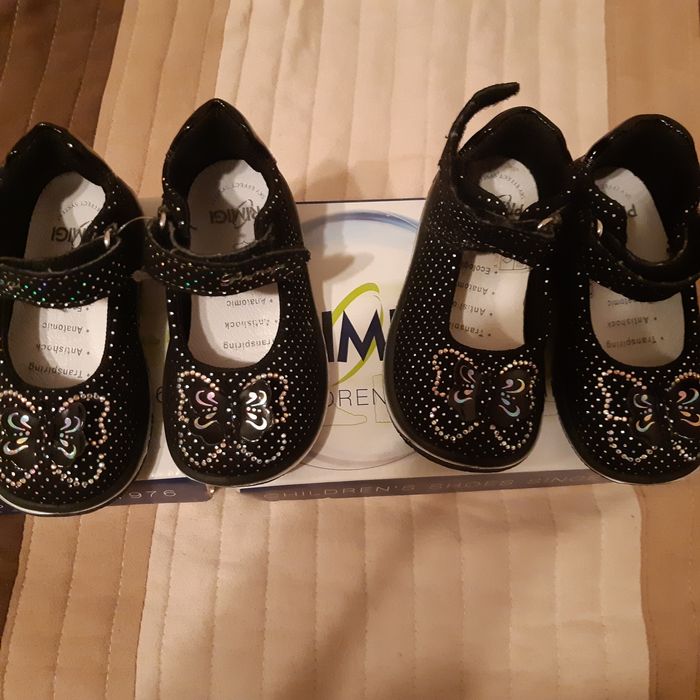 Pantofi PRIMIGI noi pt fetite, marimea 21. Foarte drăguți!