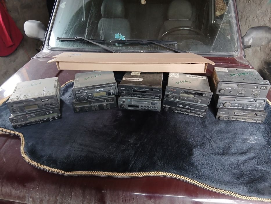 Магнитофоны продам.