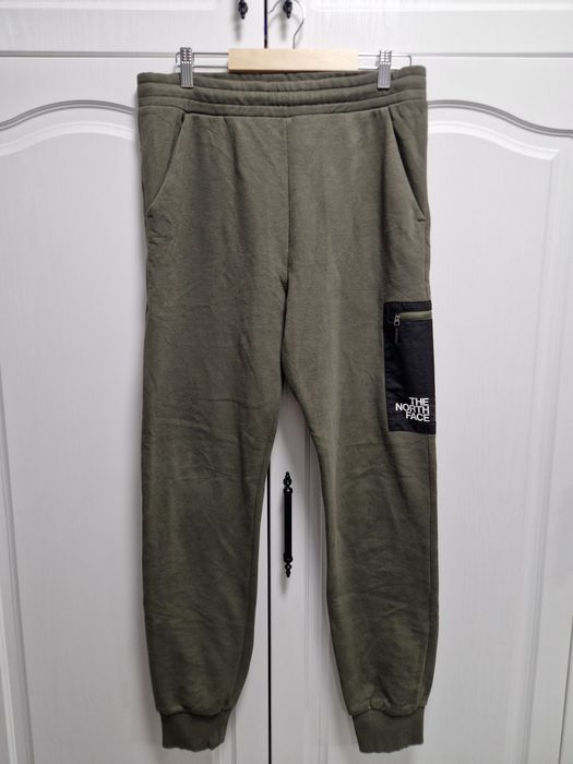 Мъжка долница The north face S размер