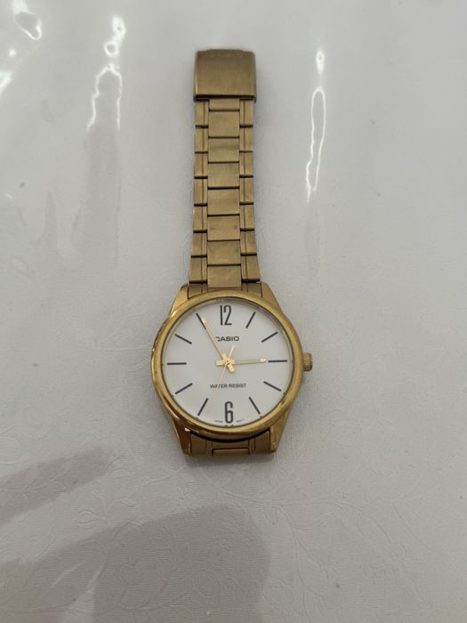 Продам часы Casio MТР-V006G